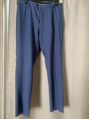 Van Heusen Men's Dress Pants in Navy